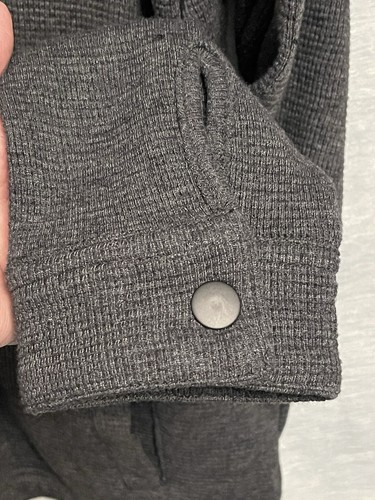 Ben Sherman Men’s NWT Charcoal Heather Snap Front Sweater Pockets Size Small - Picture 8 of 8