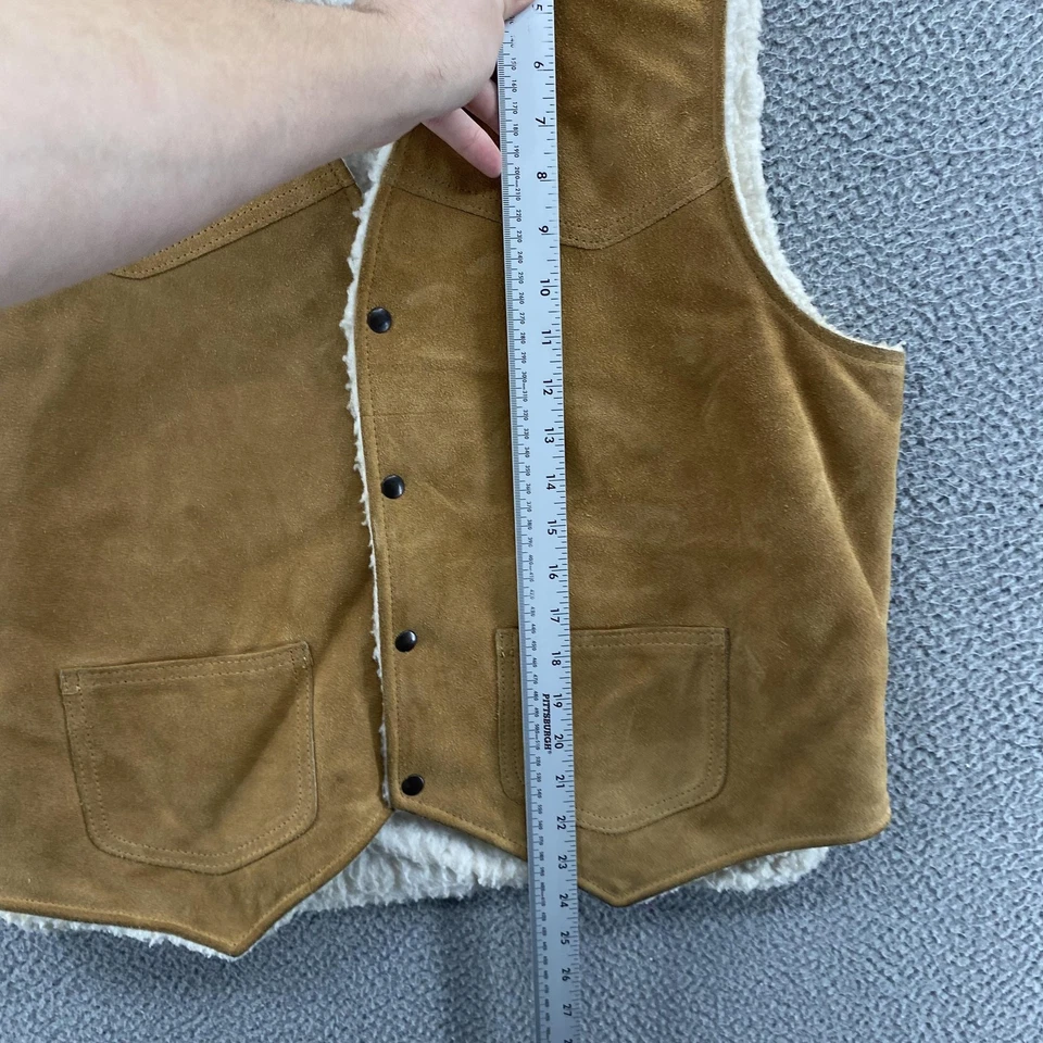 VINTAGE Fieldmaster Vest Mens Large Tan Suede Sherpa Lined Western Cowboy 70s - Image 3 of 4