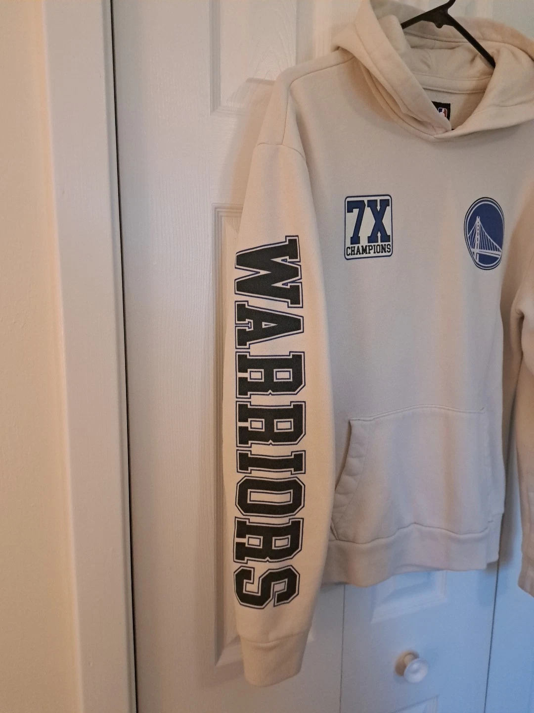 OFF WHITE Felpa con cappuccio Hollister colore avorio guerrieri taglia S