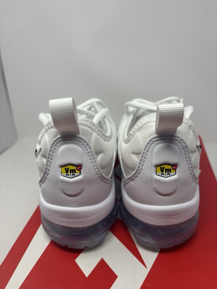 Nike Air VaporMax Plus White Metallic Silver Chrome FQ8895-100