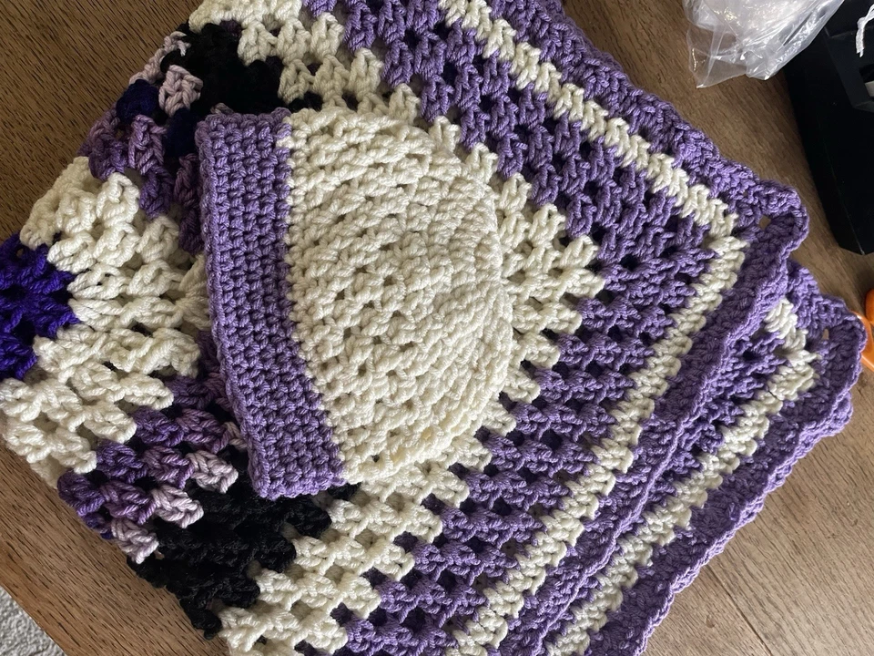 Manta/sombrero afgano bebé ganchillo hecho a mano. Unisex Grande/Hecho en Estados Unidos Foto 3 de 4