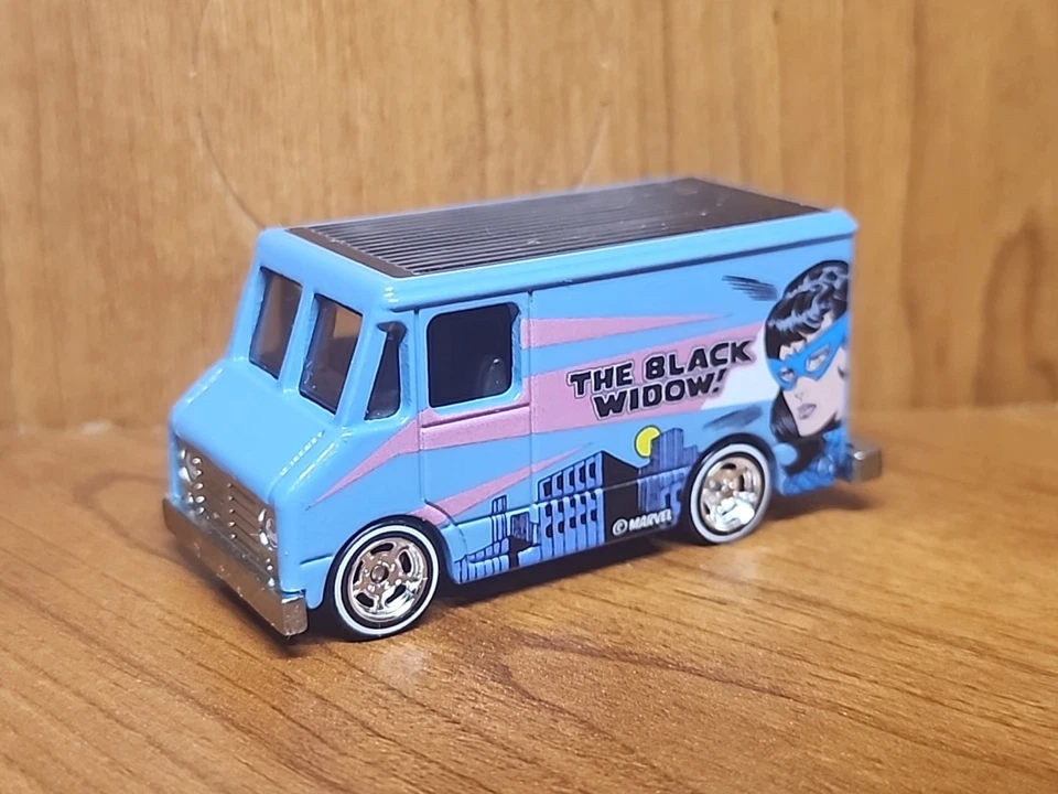 GMC STEP BOX VAN MARVEL ЧЕРНАЯ ВДОВА РЕДКАЯ МАСШТАБ 1:64 ДИОРАМА ЛИТАЯ Отдельная  - Изображение 3 из 4