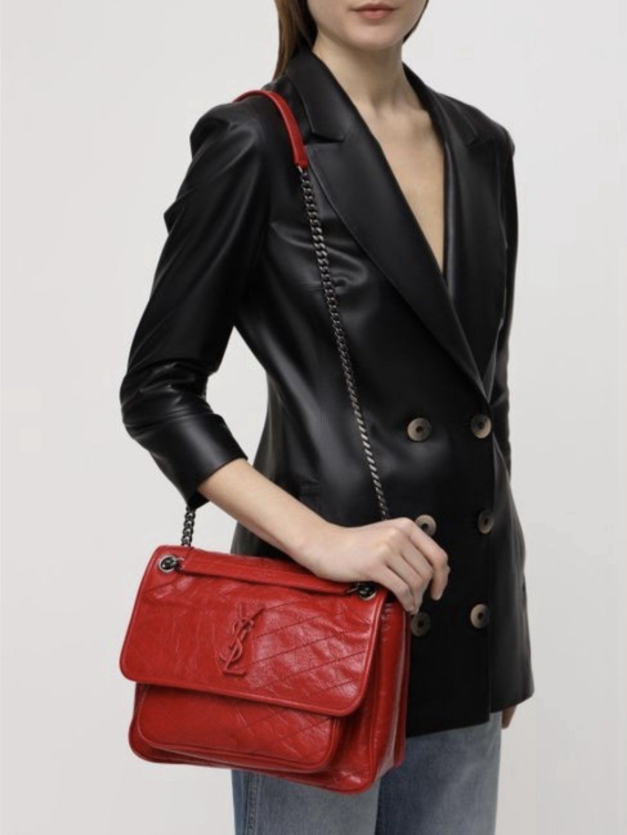 Borsa YSL Saint Laurent Niki in pelle stropicciata media rossa