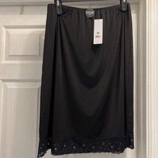 Jones New York Black Lace 1/2 Slip Size Large NWT Microfiber Anti Cling 23