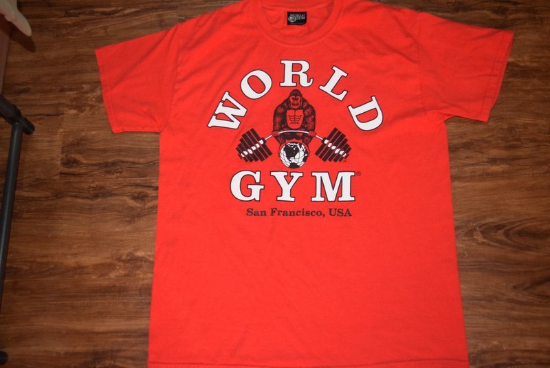 World Gym DEFUNCT vtg San Francisco California Usa Made t shirt Men's Large Red