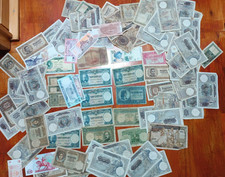 IRELAND /SERBIA/ALBANIA /HUNGARY / HUGE LOT WORLD NOTES VG-G-VF-XF