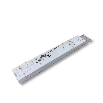 Metalux 2ft Fluorescent Strip Light Fixture SSL-217-UNV-EB81-U 120-277V OSRAM