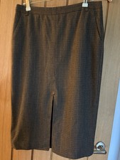 Zara Skirt Size M. With Pockets And Slit Up Front