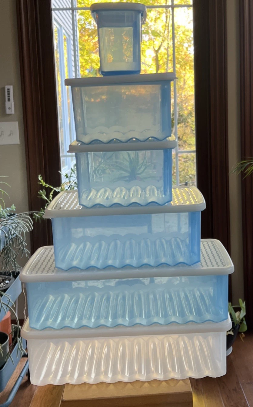 Tupperware Set of 6 Blue Plastic Storage Containers with Lids