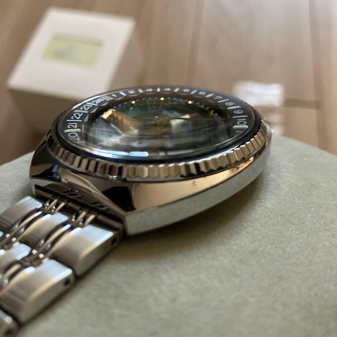 ORIENT World Map Revival Automatic Watch Green - image 8