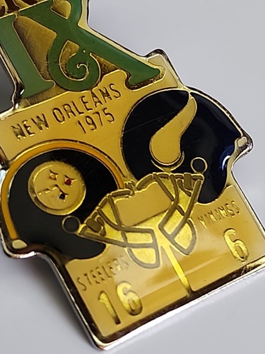 Super Bowl IX Lapel Pin 1975 Pittsburgh Steelers (16) vs. Minnesota Vikings (6) - Picture 4 of 7