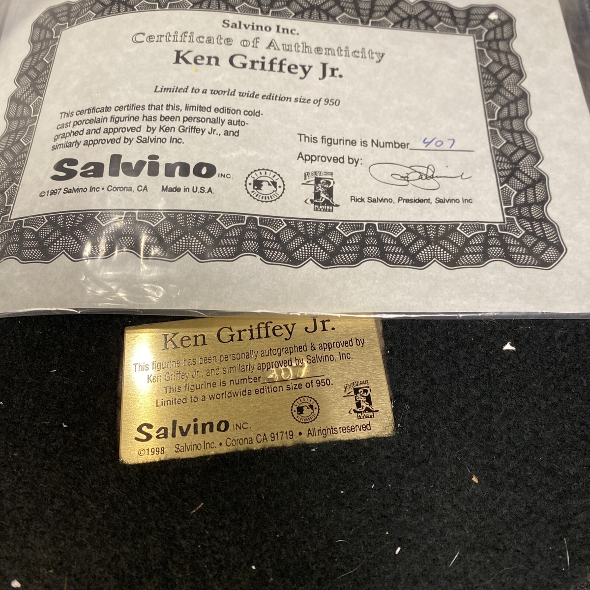Ken Griffey Jr. Signed Autographed Seattle Mariners MLB Salvino