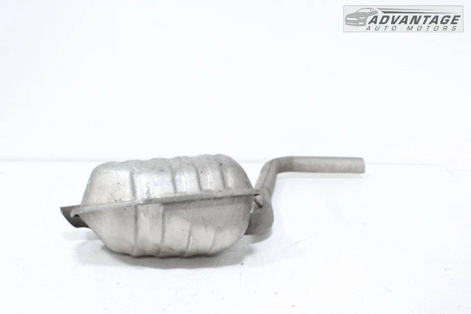 Dodge Challenger 2015-2023 3,6 L tracción trasera lado derecho silenciador de escape y tubo OEM Foto 2 de 4