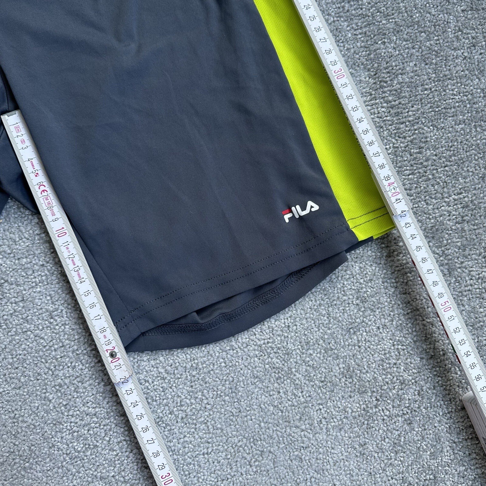 Bermuda uomo Fila taglia M pantaloni corti rilassati logo outdoor A20820 grigi