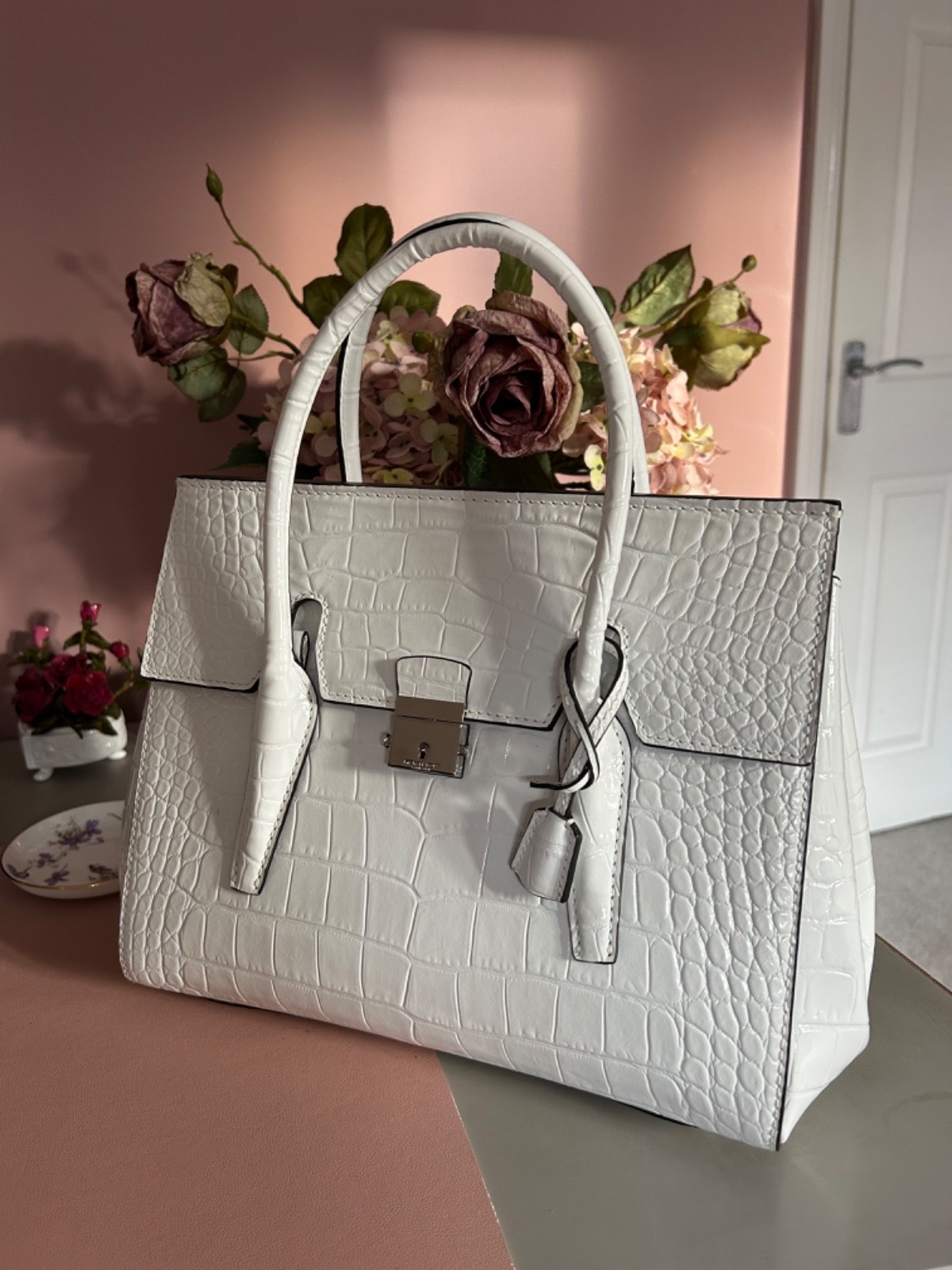 Borsa Michael Kors Campbell borsa a mano media coccodrillo goffrato ottica bianca