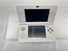 Nintendo 3DS Super Mario 3D Land Edition Console - White Tested Works Great