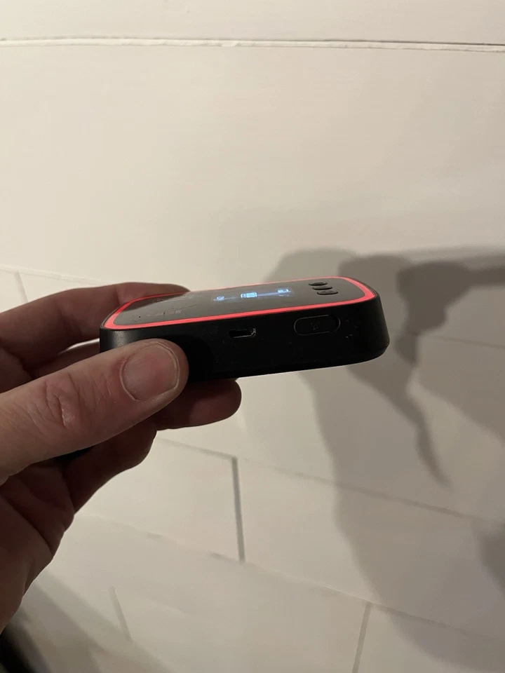 Pantech Verizon Jetpack 4G LTE Mobile Hotspot - MHS291L - Image 2 of 3