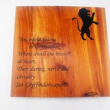 Harry Potter Raw Wood Hogwarts House Plaque - Gryffinder Self display Wall Decor