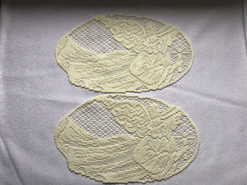 Ivory Lace Angel Doilies 12” x 7” Set of 2 BOGO - Picture 3 of 6