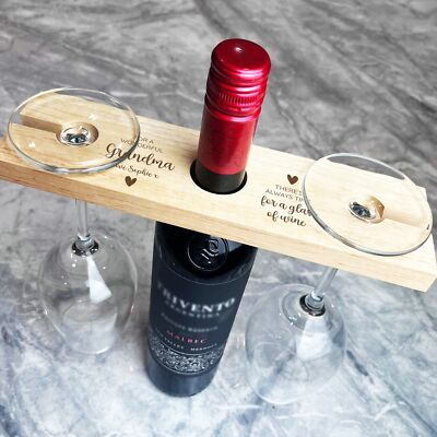 Oma There's Always Time personalisiertes Geschenk 2 Weingläser & Flaschenhalter