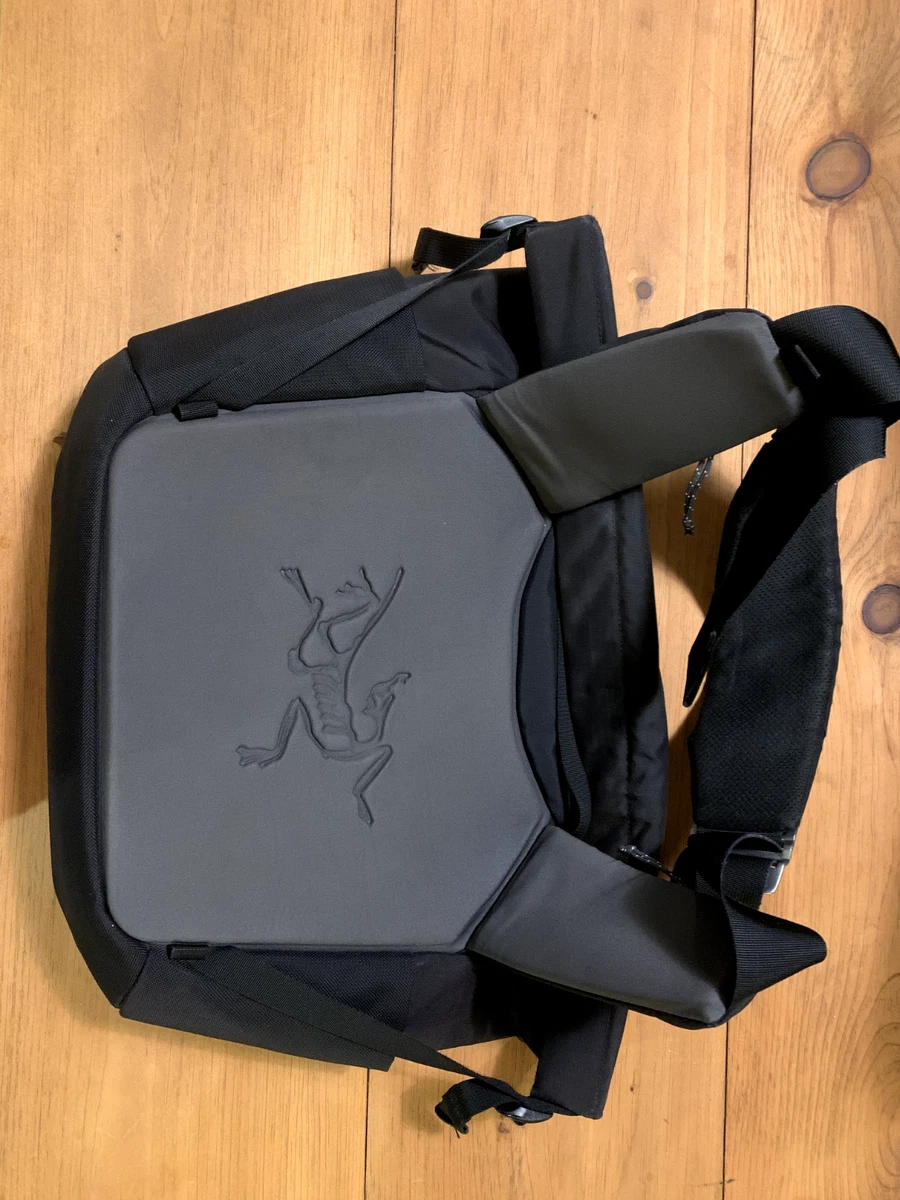 ARC'TERYX アークテリクス ミストラル16 ブラック　廃盤　希少 美品・廃盤商品】Arc'teryxアークテリクスMISTRAL16ミストラル