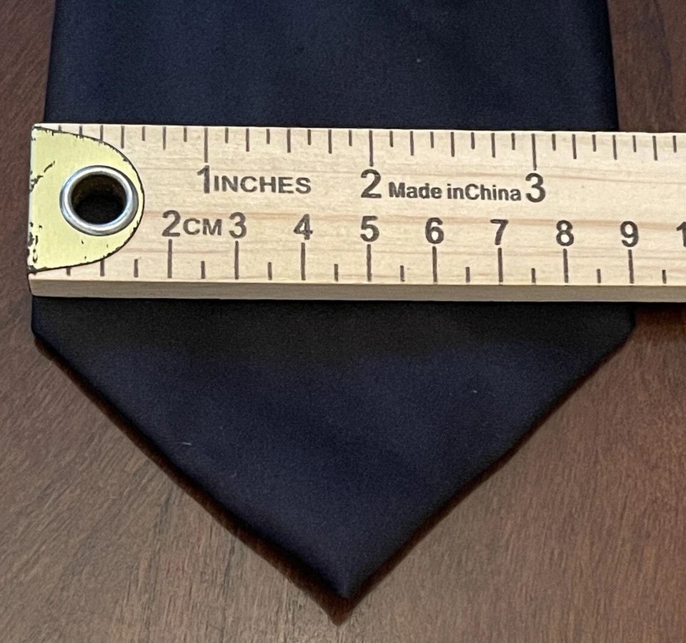 Corbata de cuello Kenneth Roberts platino negra 100 % seda para hombre hecha en China Foto 4 de 4