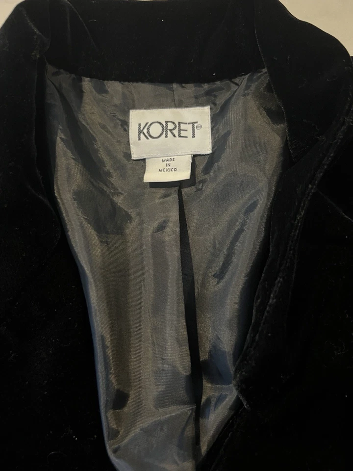 Blazer Koret Vintage Feminino 14 Preto Veludo Forrado Botão Único Feito nos EUA Anos 80 - Imagem 4 de 4