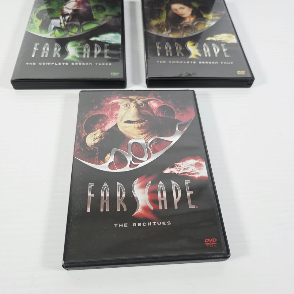 Farscape The Complete Series 26 Disc DVD Box Set Of 5 - Very Good  - Image 4 of 4