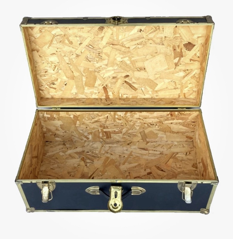 Vintage Steamer Trunk (30"x16"x12")
