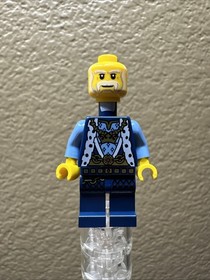 LEGO Castle LION KING w/ Crown & Cape cas527 70404 A5