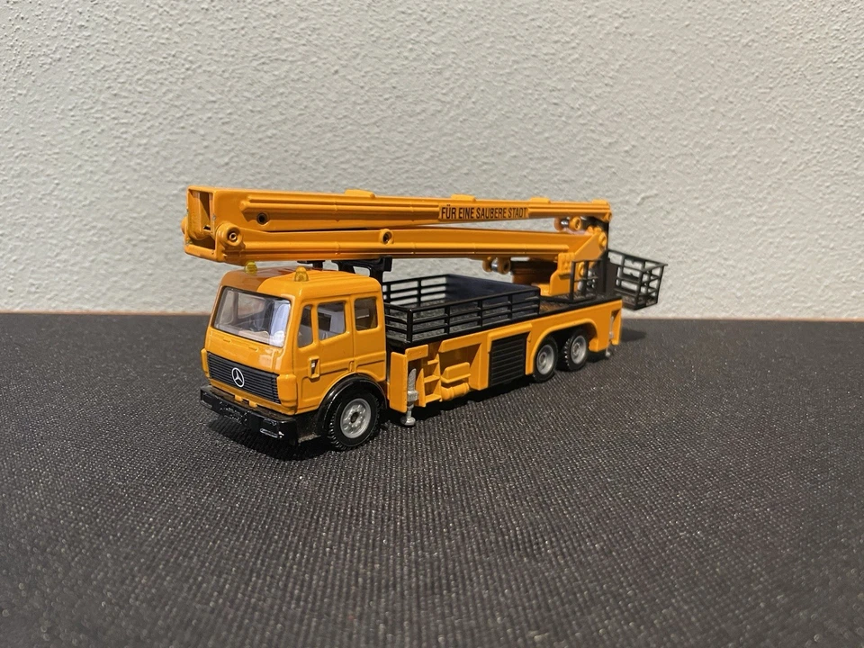 SIKU Super Serie 1:55 3428 Mercedes Benz Wumag Steiger Hebebühne