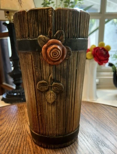 WELLER POTTERY 1872-1948 WOOD ROSE 8-1/2 INCH VASE ca. 1910s