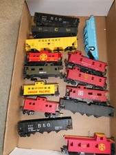 Lot of 14 HO Scale Freight Cars and Bodies Some Parts for Repair or Graveyard