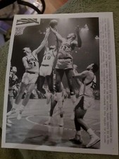 1962 WILT CHAMBERLAIN NBA BASKETBALL PHOTO SAN FRANCISCO WARRIORS GOLDEN STATE