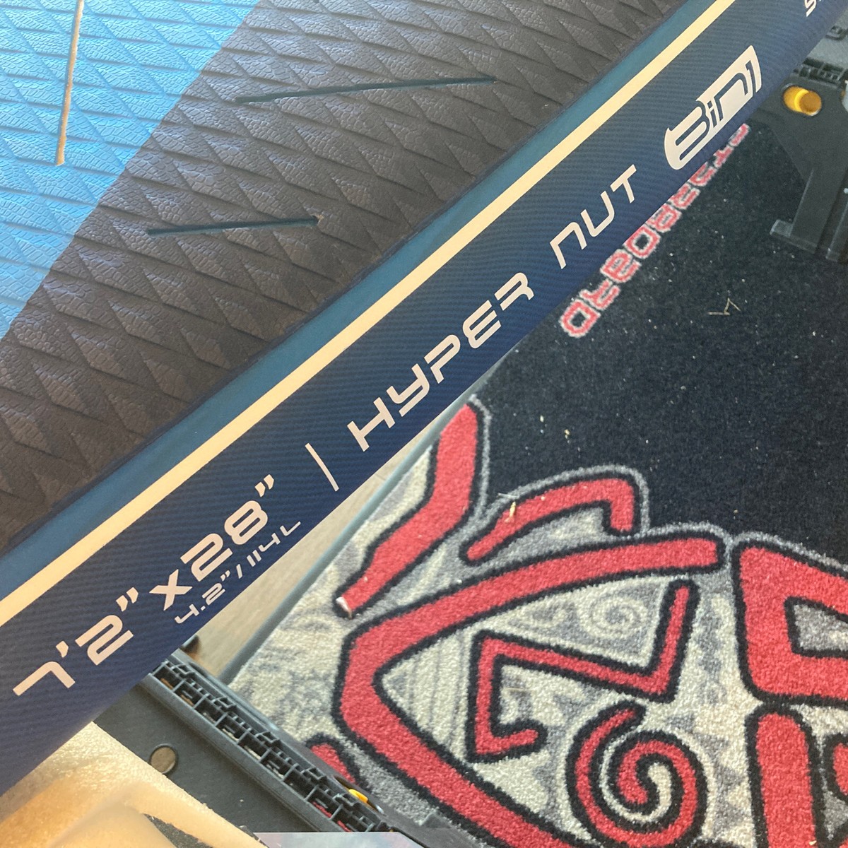 Starboard hypernut 7'6\"×30\"×3.9\"　115L 2023 STARBOARD HYPER NUT 7'2 X 28