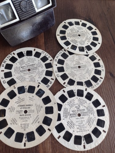 Vintage Black View-Master with 5 Reels Lot Roy Rogers Crater Lake Lassie Lot - Picture 5 of 5