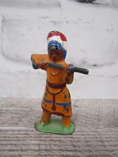 Vintage 1940's Barclay B99 Indian Chief w/Long Headdress Rifle Gun Cast Lead