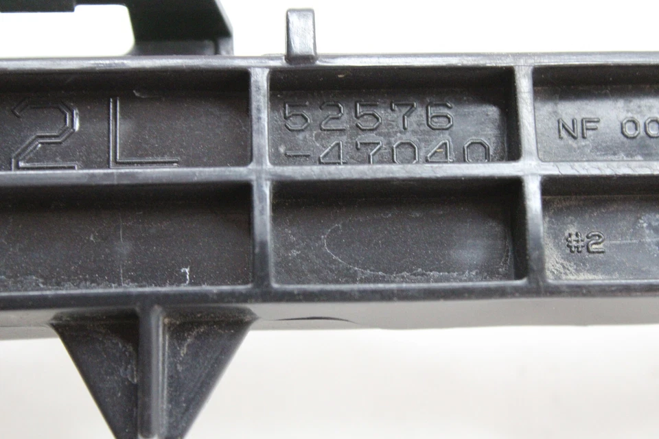 Toyota Prius 2016 parachoques trasero izquierdo soporte lateral 52576-47040 OEM 16 17 18 19 20 Foto 3 de 3