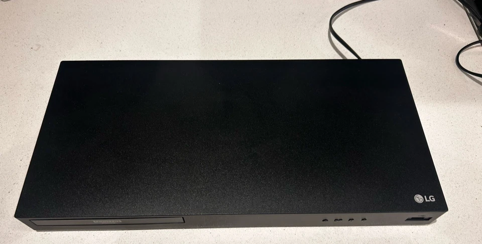 LG UBK80 Ultra 4K Ultra HD HDR 3D HD Multi Region Free DVD 1-6 Blu-ray player Ex - Image 3 of 4