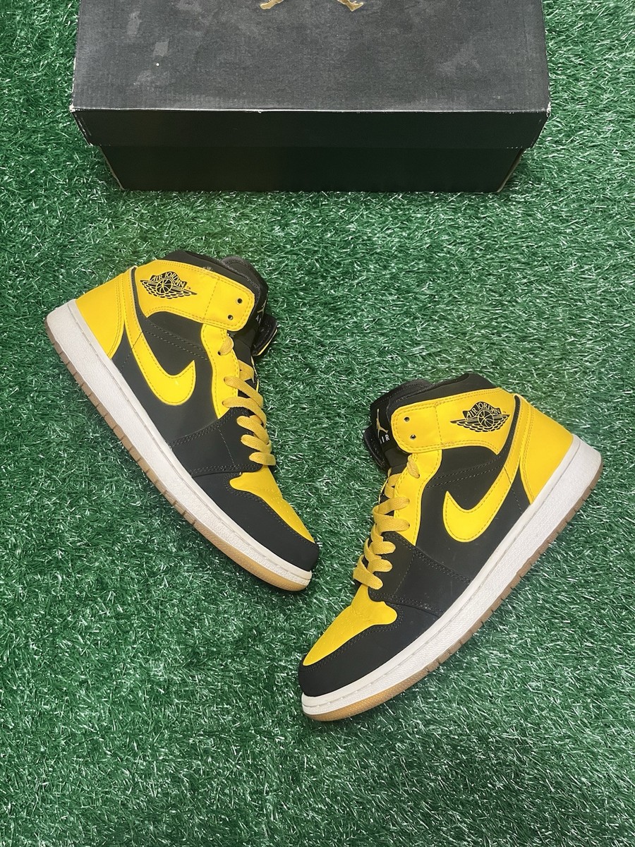 Size 9.5 - Air Jordan 1 Retro 2017 Mid New Love 886916681041