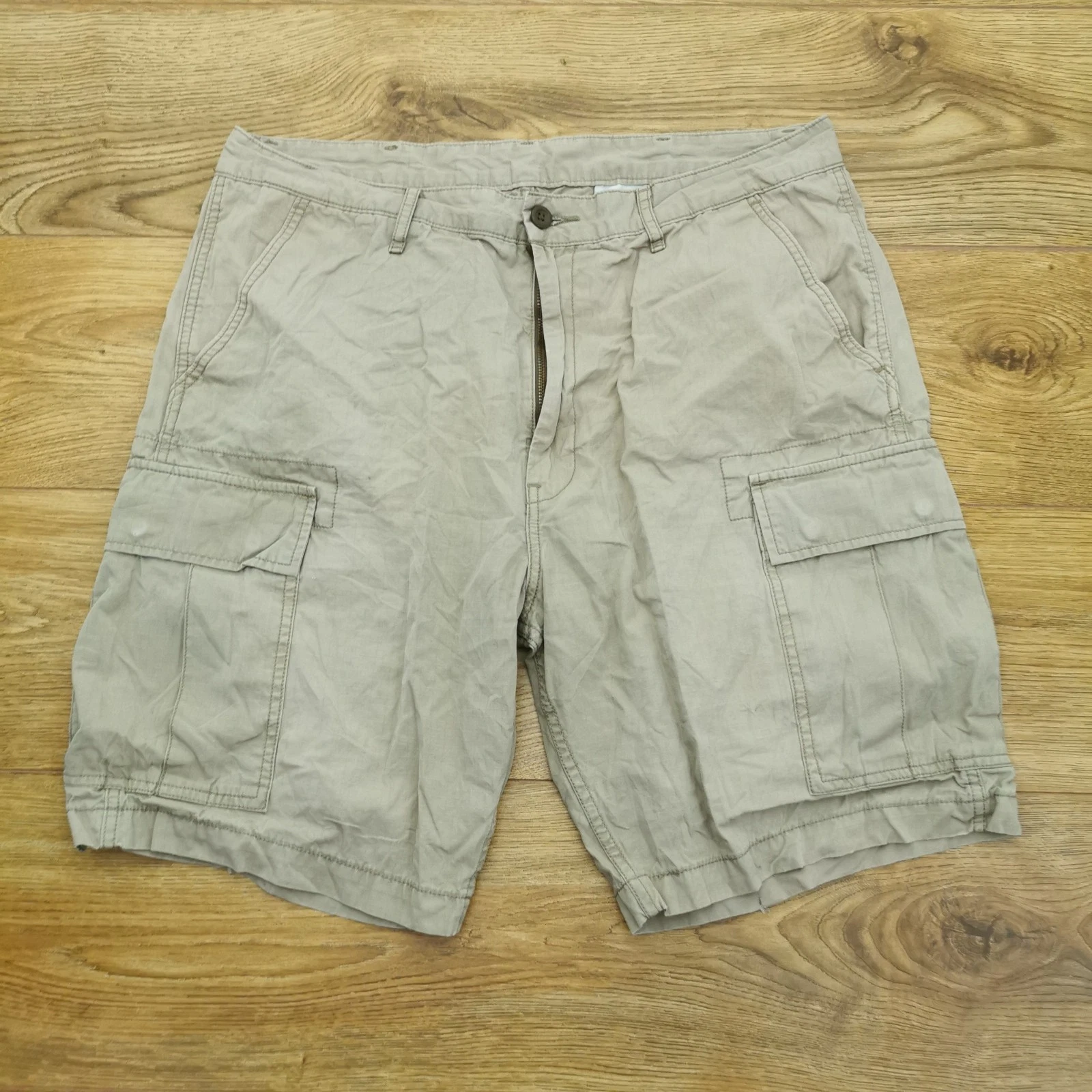 Levi's Cargo Shorts Mens W36 Beige Outdoor Hiking Walking Combat Army