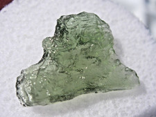 2.62 carats 15mm MOLDAVITE Czech Republic from meteorite impact with a COA