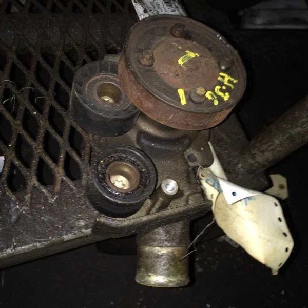 95 96 97 MYSTIQUE COOLANT PUMP 4-122 2.0 LITER - Image 2 of 2