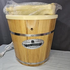 New/Open Box*Elite Gourmet 4 qt. Old Fashion Electric Ice Cream Maker*EIM-924L