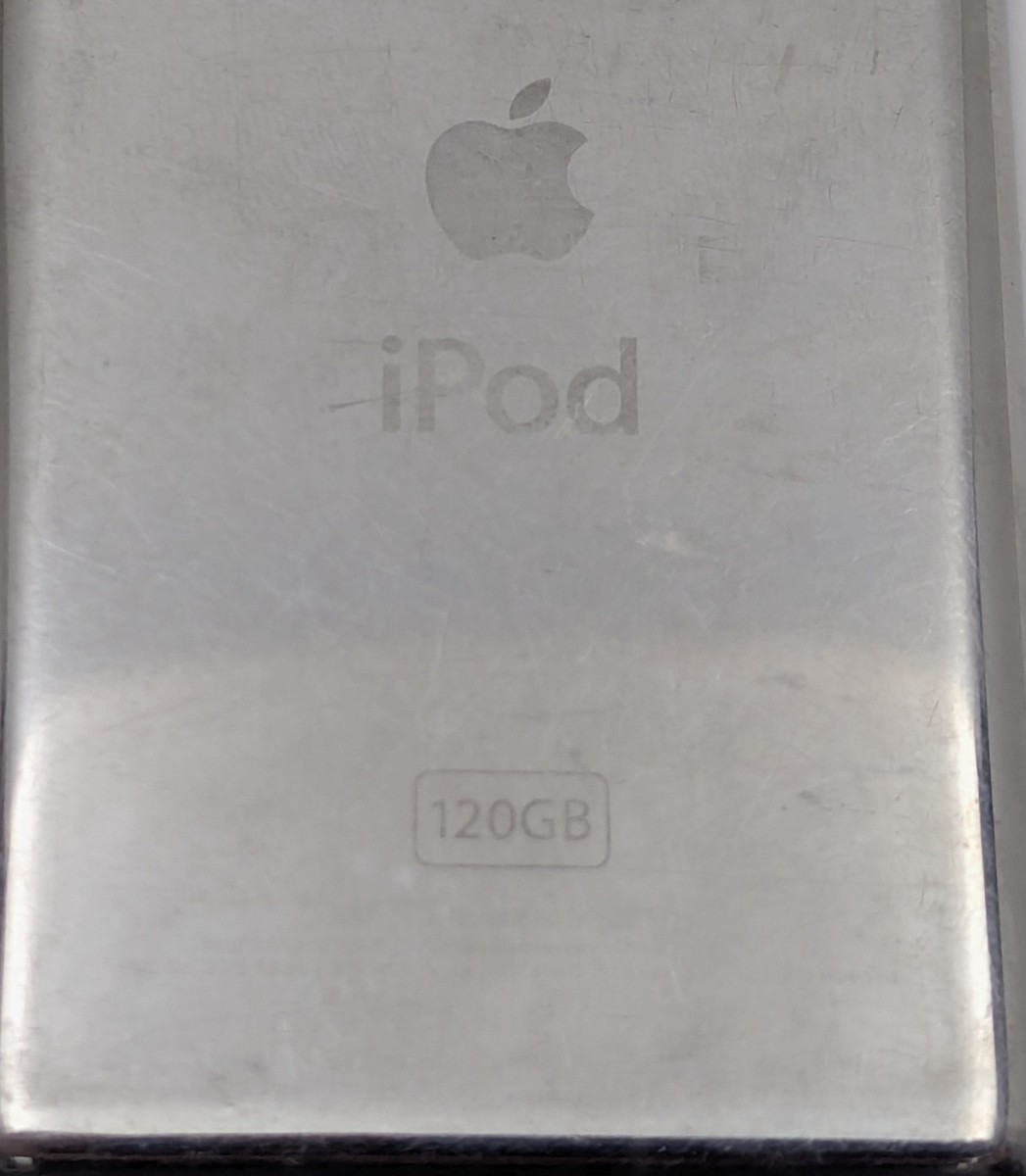 Apple iPod Classic 120GB Black/Silver A1238 6.5 Gen MB565J/A MP3
