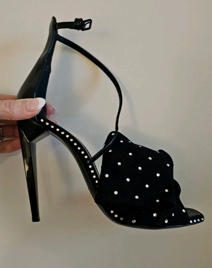 Saint Laurent Sandali decolte in pelle con decorazioni e cristalli 37