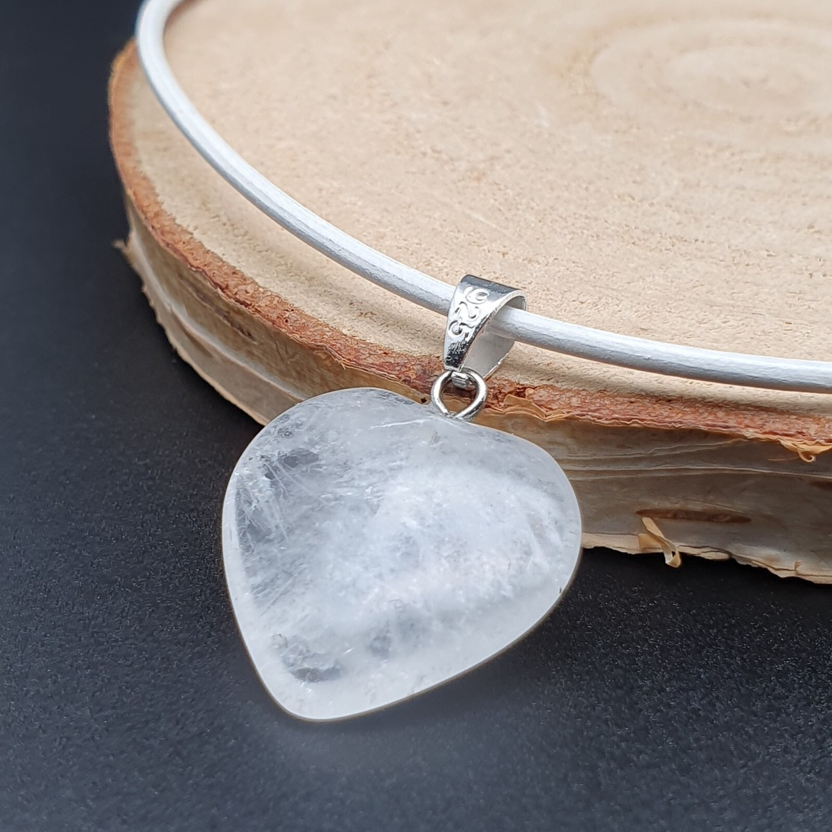 Necklace Rock Crystal Heart Pendant White Leather Collar Quartz