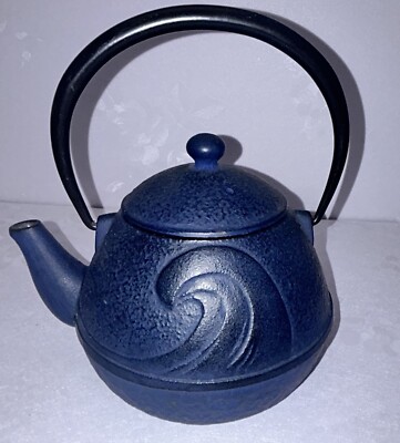 Joyce Chen Tsunami Tetsubin Tidal Wave18 oz Cast Iron Teapot, Strainer, Teavana
