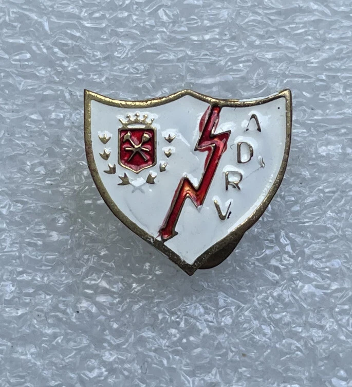 RADNICKI RUDOVCI, Football Club RADNICKI Rudovci Serbia, antique pin, badge !