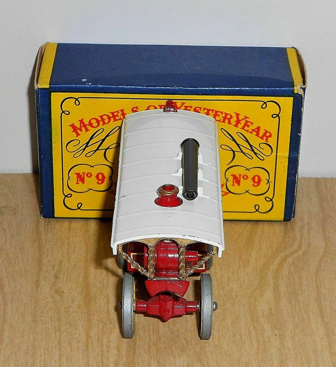 LESNEY MATCHBOX Y-9 Fowler Big Lion Showman's EUR 17,00 - FR